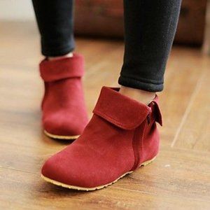 Burgundy Felt Cuffed Ankle Boots w/Side Zip fits size 8